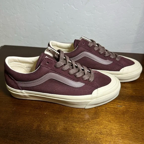 NWOT Vans MTE Old Skool Sneakers - Picture 3 of 7
